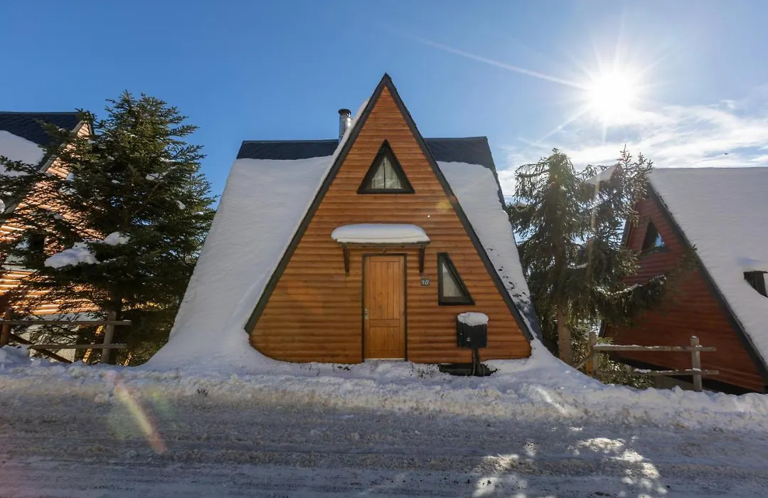 Chalet des Pyramides-1