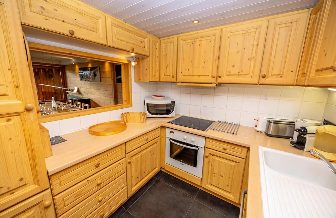 Chalet Deux Tetes - Magnifique chalet équipé pour 14 personnes situé dans le quartier des 2 têtes vue inoubliable proche des pistes MAE-0351-1