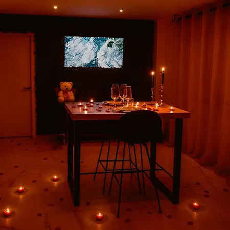 Love Room Royan-2