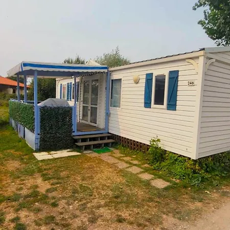 Le Costa Gloria - 400 mtres de la plage - Sud Nantes Camping de la Prairie-3