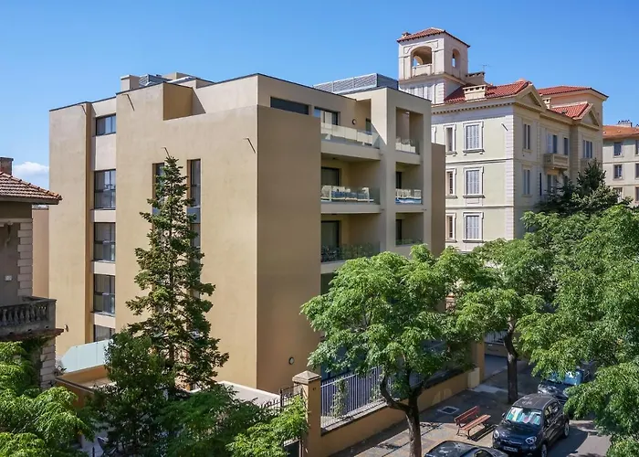 Residenza Leca Colonna