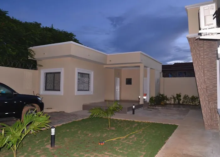 Villa Moderne Spacieuse avec Piscine Privée, 3Ch et 3SdB