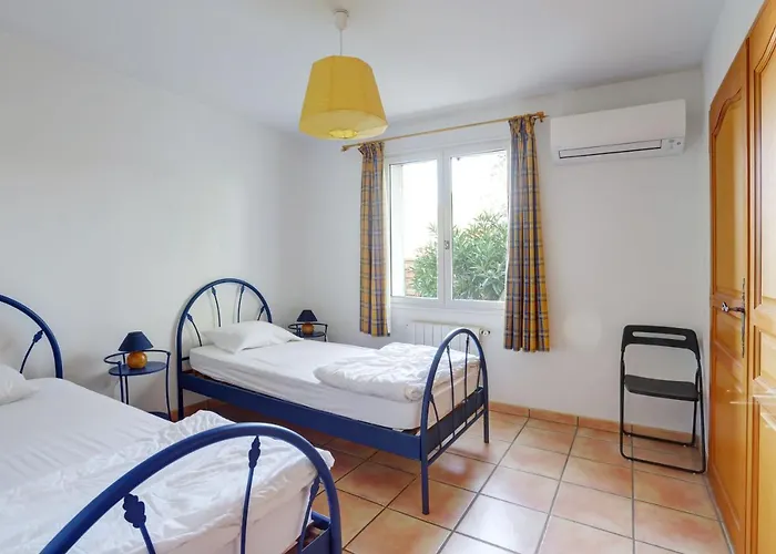 villa de charme, 8 pers, climatisée, piscine chauffée, calme garanti