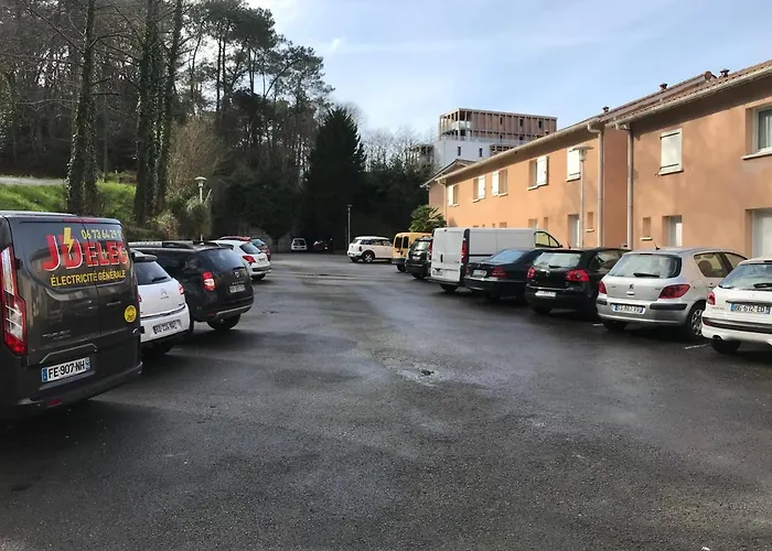 ANGLET- BIARRITZ T3 dans résidence avec piscine