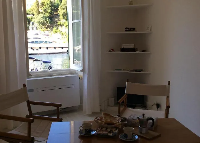 Pieds dans l'eau à Portofino by PortofinoVacanze
