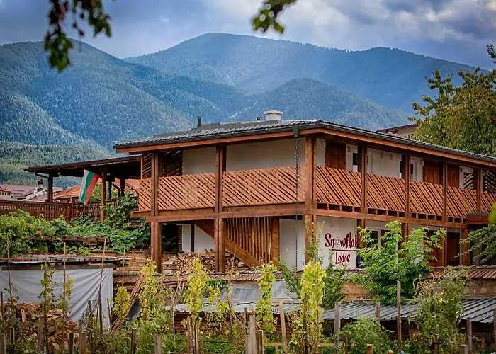 Къщи За Гости Сноуфлейк Snowflake Chalet And Snowflake Lodge