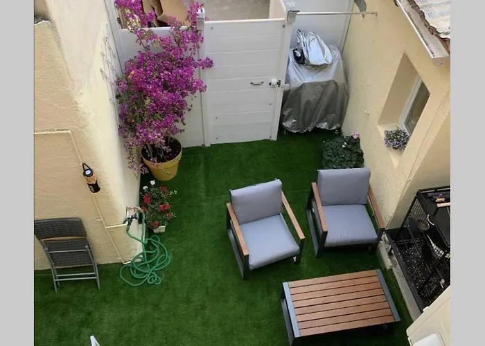 MAISON CLIMATISEE ,2 CHAMBRES, PARKING compris