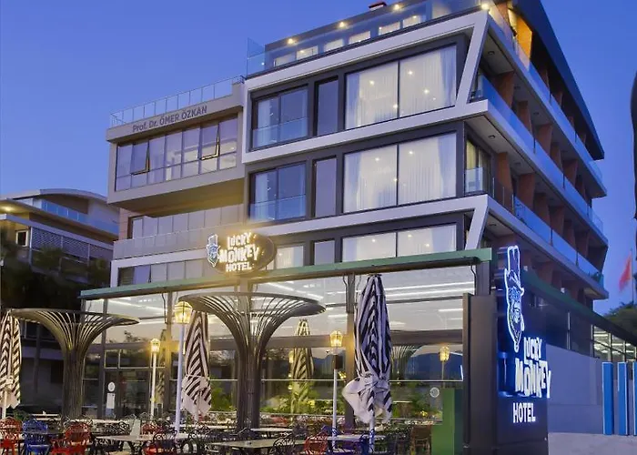 Lucky Monkey Hotel