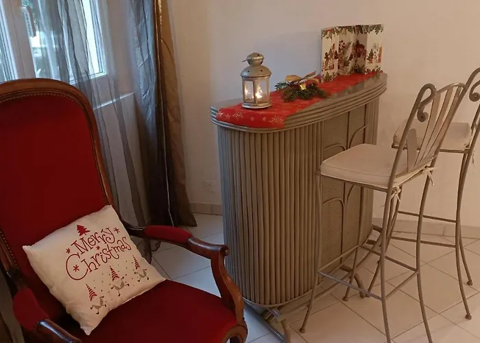 Location Rez de maison dans quartier charmant
