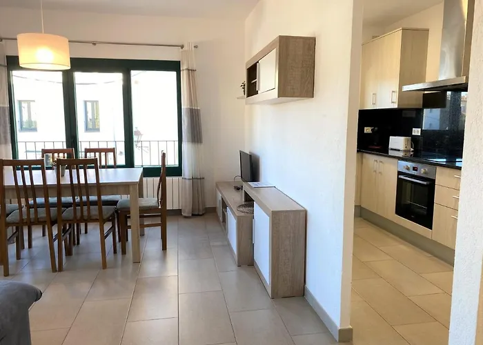 Trilla - Casa Reformada Con Garaje Y Terraza
