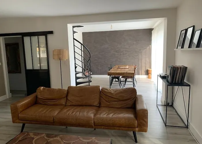 Villa familiale 9 pers Cabries entre Aix et Marseille 5 min gare Aix TGV 15 min aéroport MP
