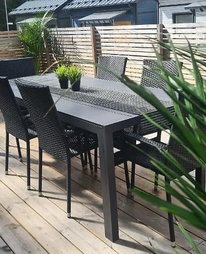 Talo Saunalla Ja Saehkoeauton Oma Type2 Latauspiste