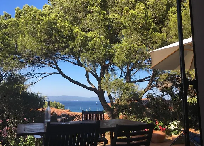 Villa Les Quatre Vents Mit Traumhaftem Meerblick