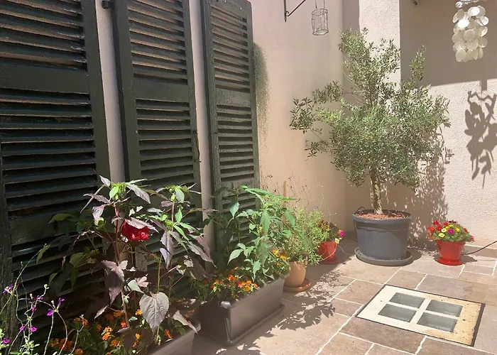 La Posada Townhouse With Private Parking