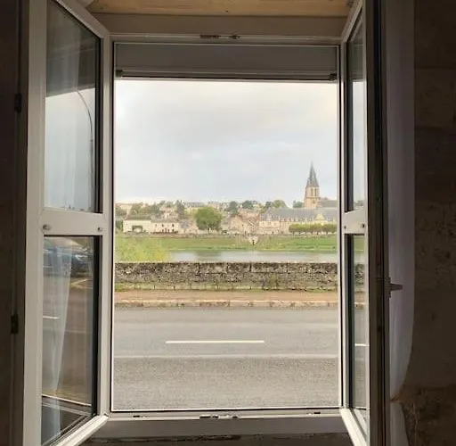 À côté de la Loire