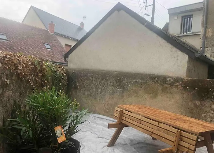 À côté de la Loire