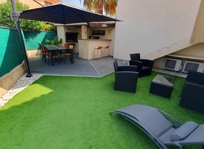 Joli haut de villa 3 chambres climatisé avec jacuzzi