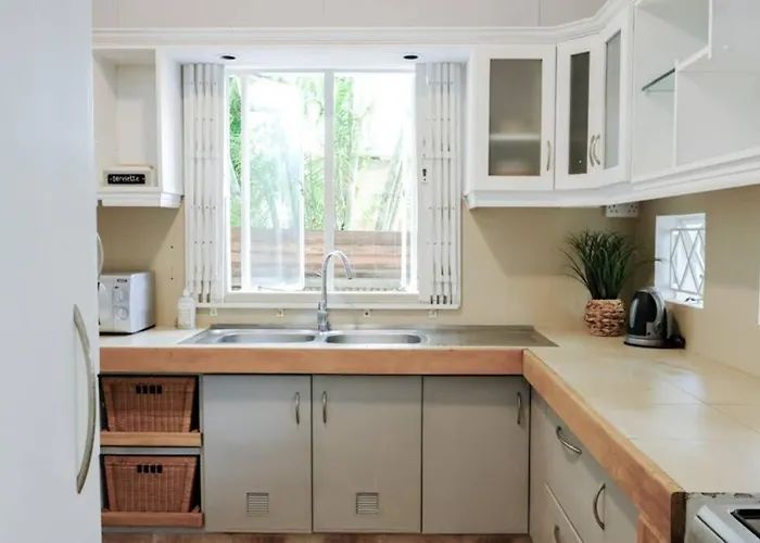 Tamarin Bay Coastal Villa