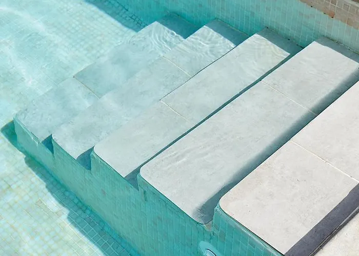 Petit coin de paradis avec jardin privé et piscine