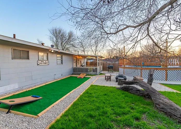 Game Room, Pool & Fire Pit At The Medical Center