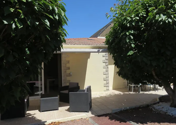 Clos Saint Hilaire