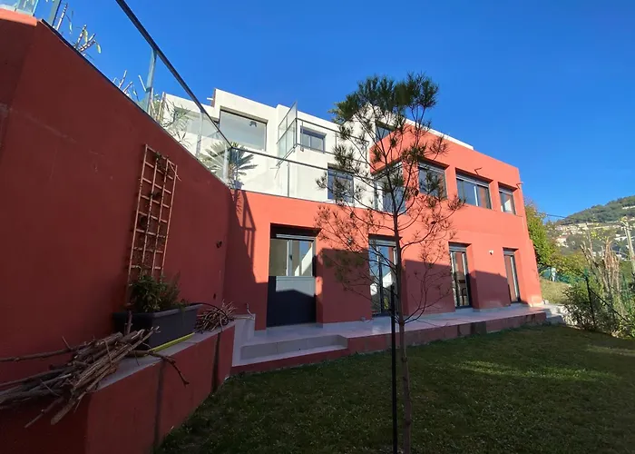 F1 4-Bedrooms Villa With Parking, Ac & Pool 8 To 10 Guests