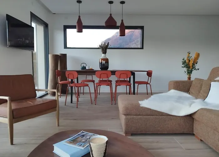 Maison Veyrier du Lac, à 10 min à pied de la plage