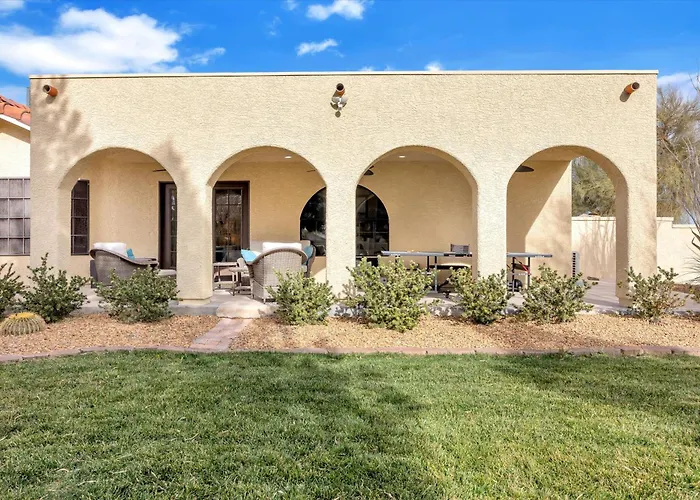Ranch Style Villa With Pool And Spa