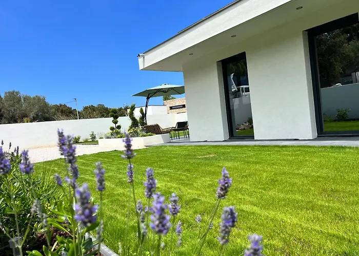 Villa Valentin 2 chambres avec piscine chauffé à Calvi
