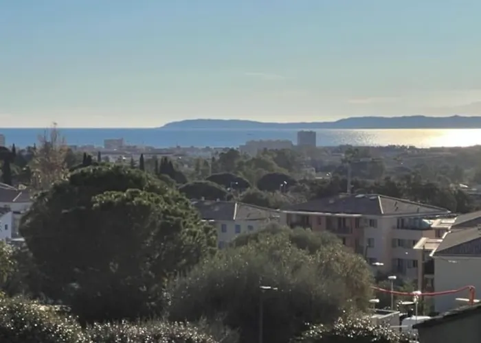 jolie villa avec vue mer