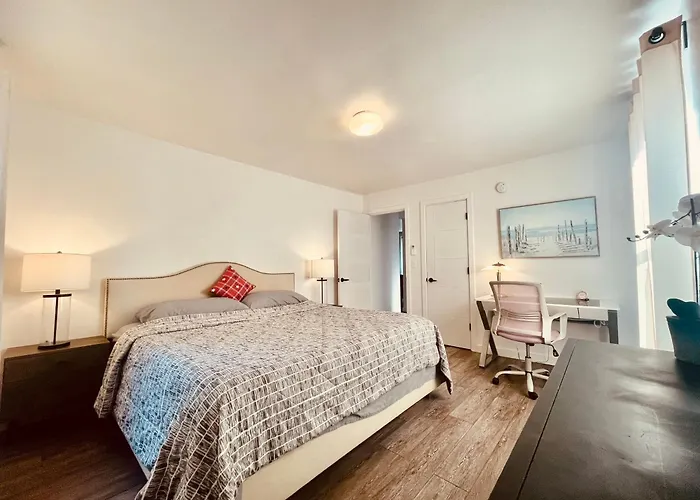 Super Privacy Lakeshore Forest Home With Air Conditioners At Haller Lake