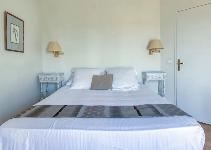 Villa Le Puit Des Oliviers 2 By Interhome