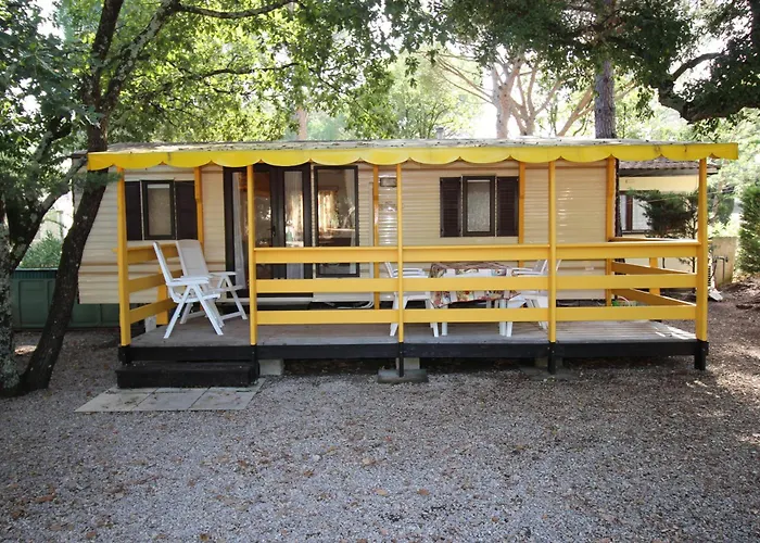 Harbers zonvakanties chalets met airco camping Leï Suves Roquebrune sur Argens