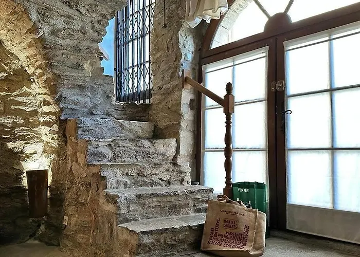 13Th Century Stone House