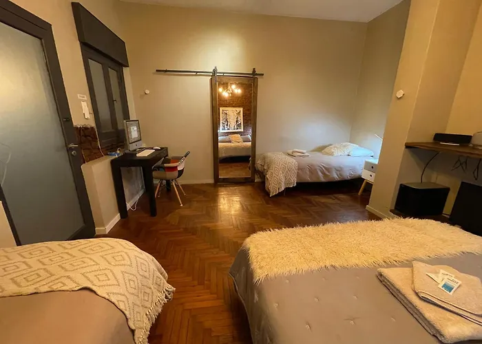 Ph Palermo Hollyhouse