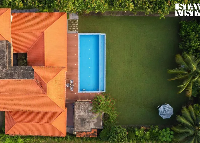 Stayvista Ishva Bungalow With Pool & Lawn