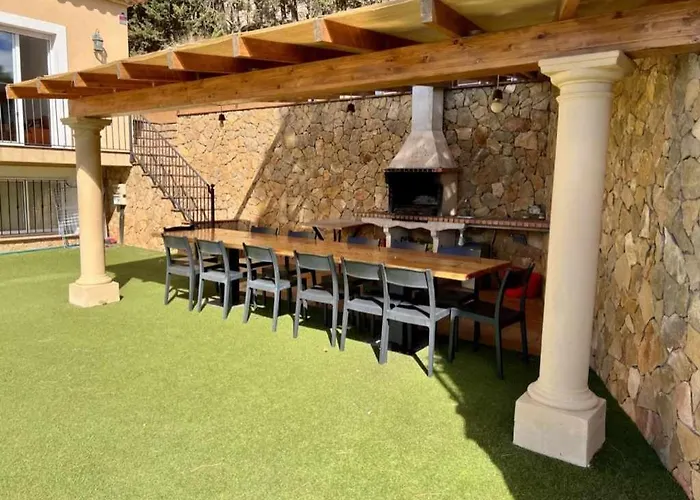 Casa Mas Ambros Con Piscina Desbordante