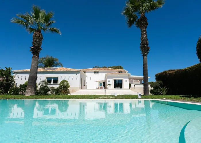 Villa Elena By Ortigia Apartments