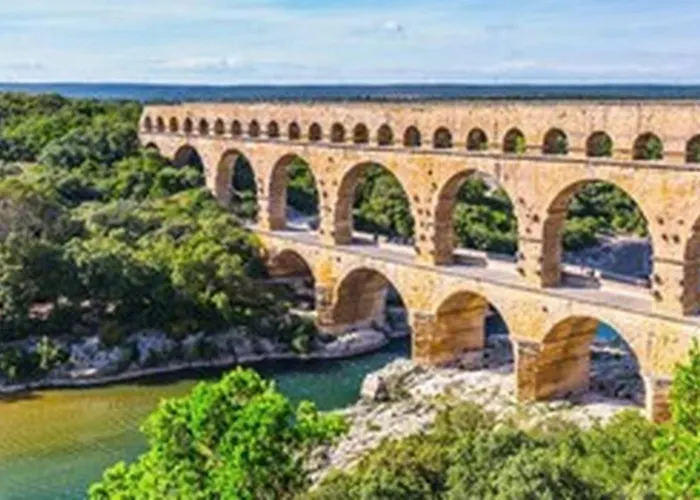 Villa en Provence piscine au calme entre Arles Nîmes Avignon