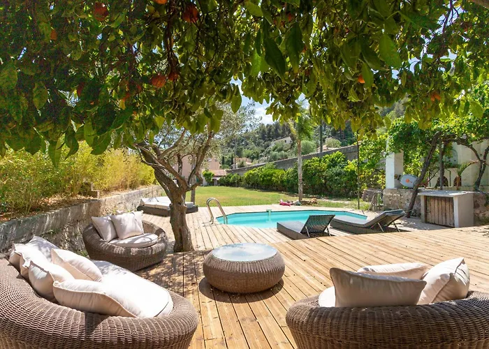Le Cabanon Piscine et jardin sans vis à vis à 15 min des plages, parking