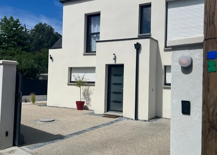 Villa Moderne et Intimiste, à Quelques Minutes de la Baie de la BAULE