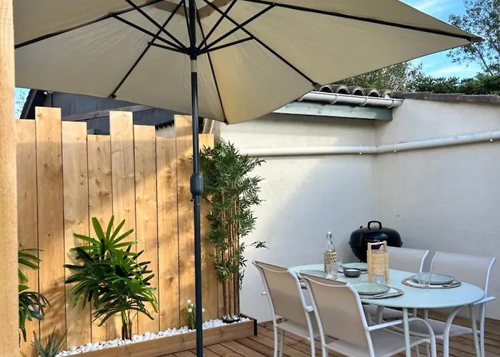 L Oustalet Maison avec Spa proche Mer