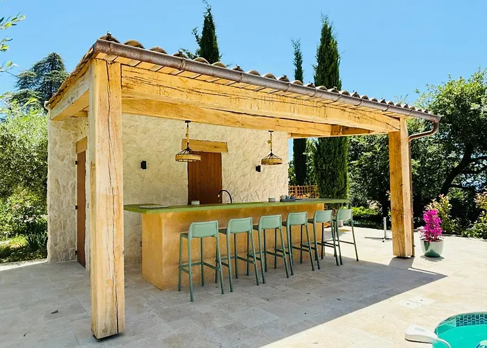 Paisible et Spacieuse Villa avec 4 suites indépendantes