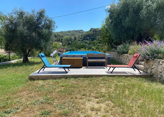 Villa aux oliviers, climatisation, piscine et barbecue