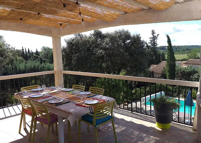 Magnifique villa piscine clim vue dominante 6 couchages