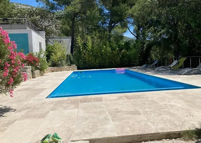 Magnifique villa avec piscine en Provence