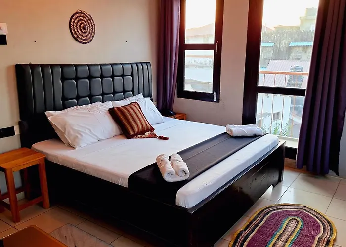 Rumaisa Hotel