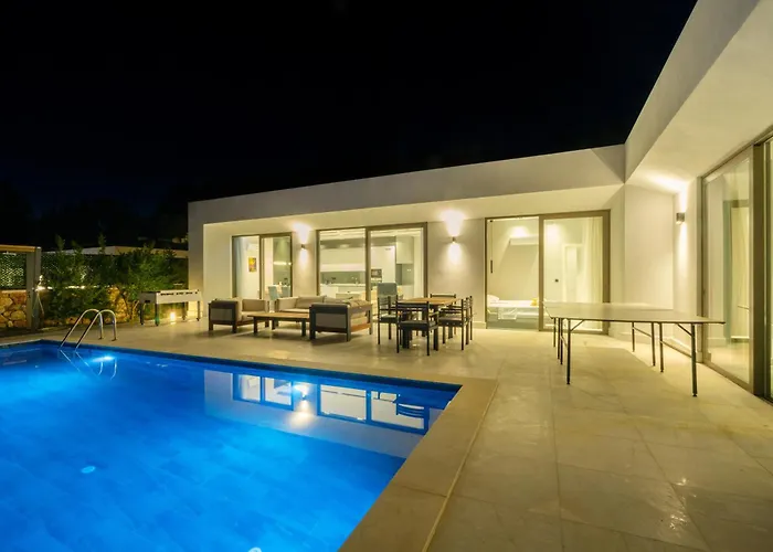 Villa Pluto 1 - Planet Luxury Villas