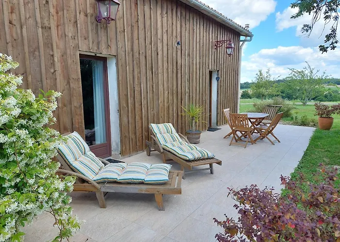 Gîte Cosy Grand confort dans un écrin de verdure