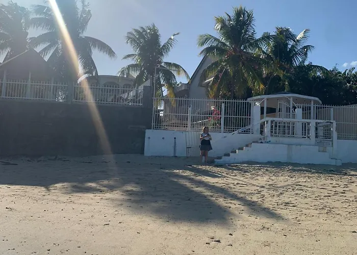 Albion Beachfront Villa